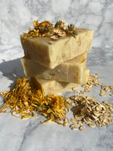 Load image into Gallery viewer, Calendula Deep Cleansing bar. -  Pre-order( Ships out 10/14)
